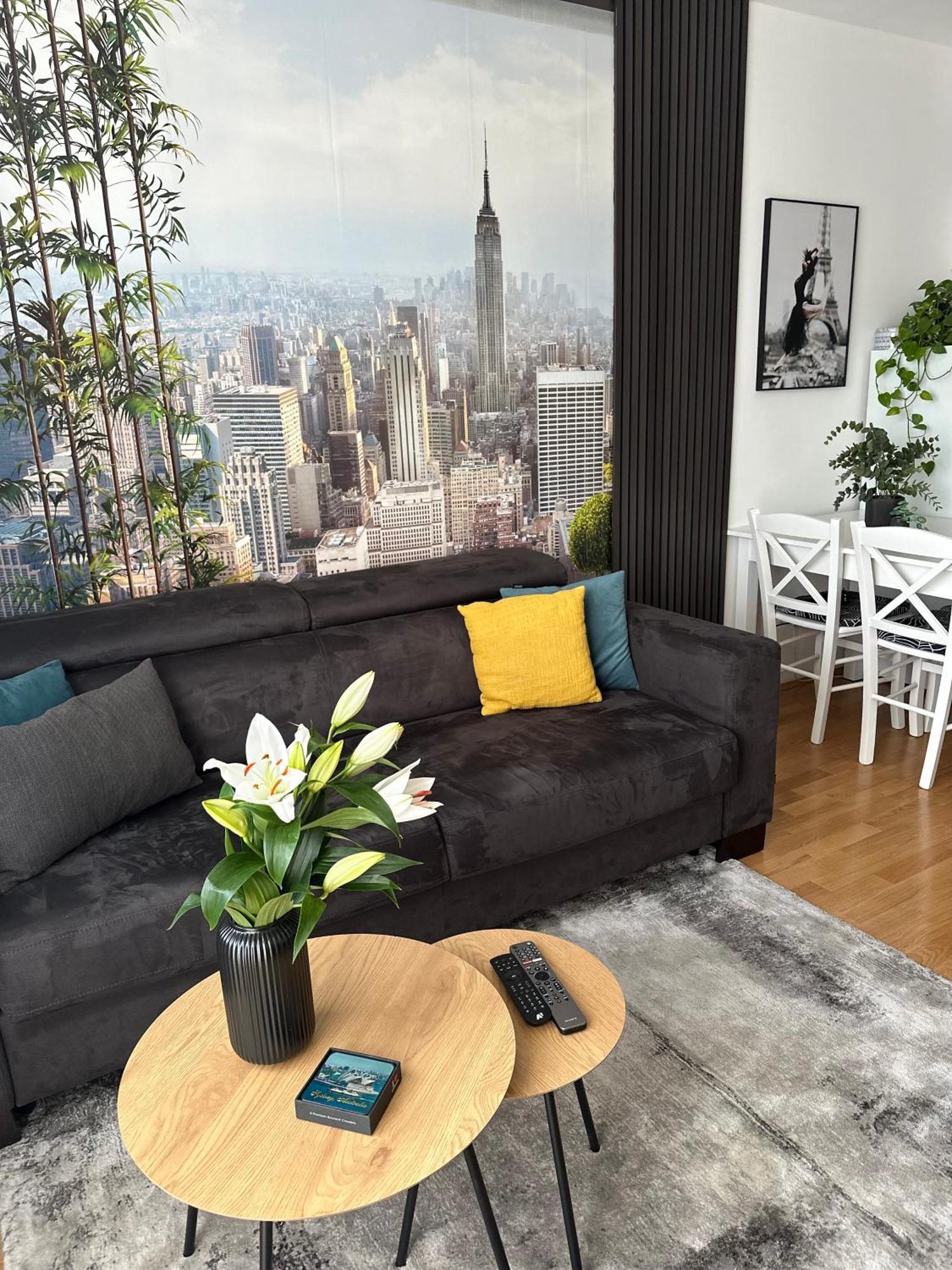 Apartment Place4you - With Private Garage Zagreb